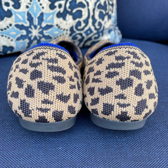 Rothy’s The Point animal print, size 8 - Picture 4 of 6